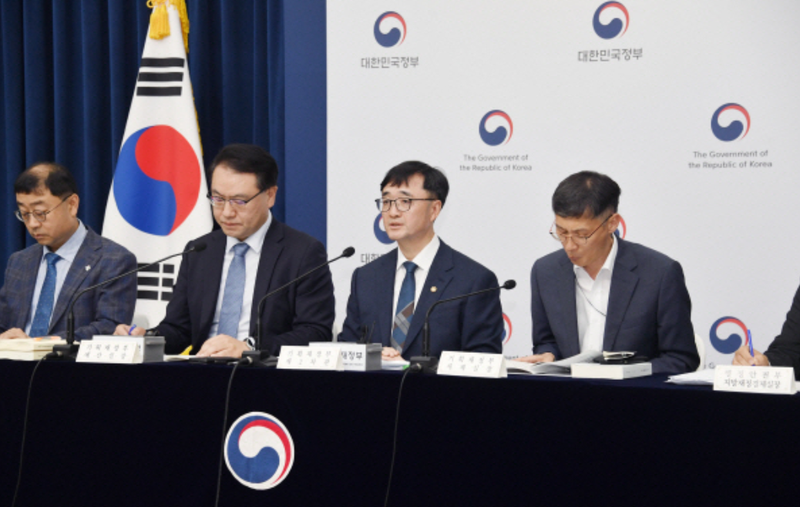 이재명 정부 2차 추경안 국무회의 통과, 전 국민에 최대 50만 원 소비쿠폰 지급