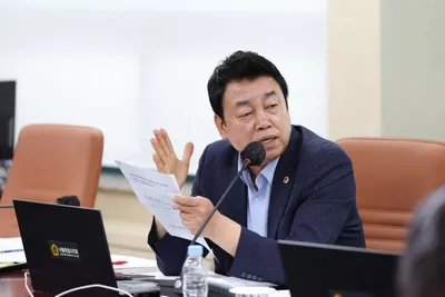 성흠제 서울시의원, 더불어민주당 11대 후반기 대표의원 후보등록 