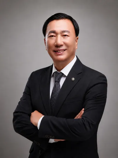 [인터뷰] “3단화환 48,000원, 부담은 낮추고 마음은 제대로 전합니다”… 조재희 서천플라워 대표