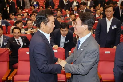 민주당, 검찰 보완수사권 폐지 속도전…당내 ‘신중론’과 충돌 격화
