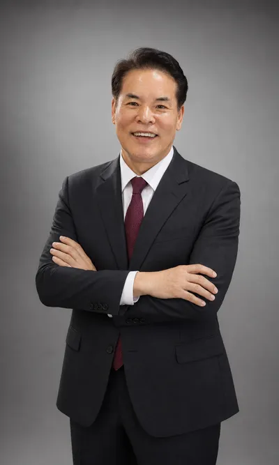 [인터뷰]“상호는 바뀌어도 좋은 고기를 내는 원칙은 그대로입니다”… 2025 블루리본 선정 대로갈비 노희술 대표