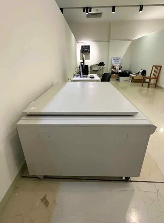 한국전통문화대학교가 이집트 유물최고위원회(SCA)에 기증한 디지털화 기자재(대형평판 스캐너)